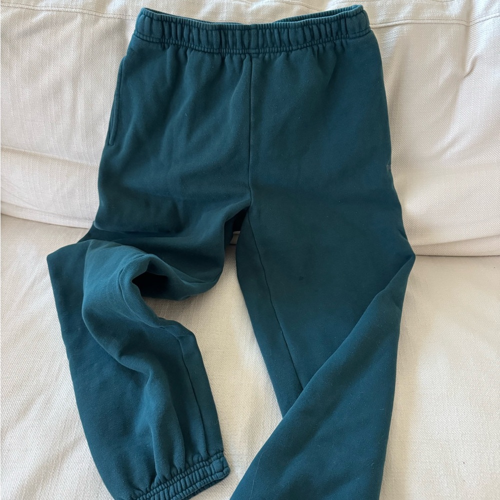 TNA Mega fit sweatpants